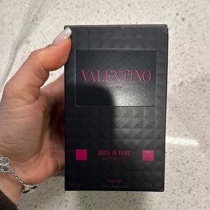 Valentino UOMO Born in Roma Perfume extradose